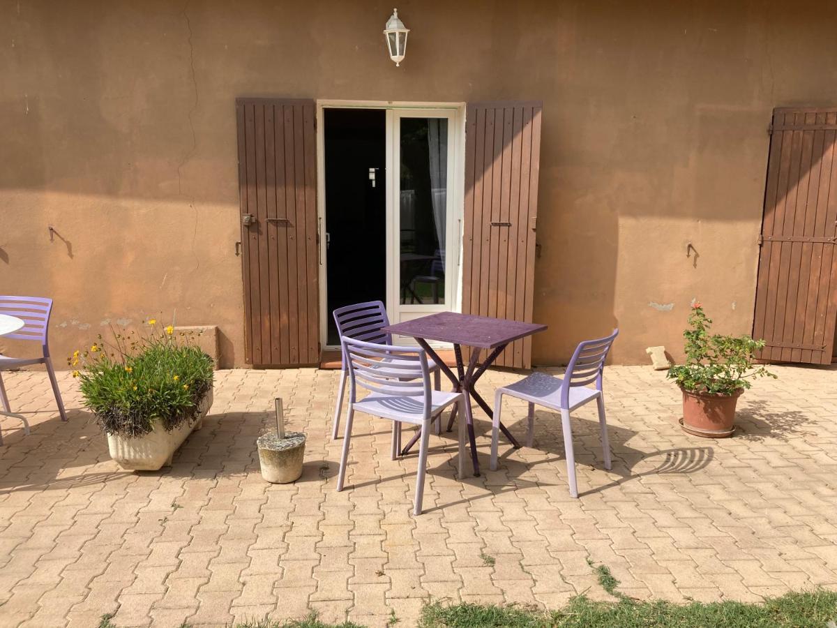 Auberge Les Olivades Mallemort Esterno foto